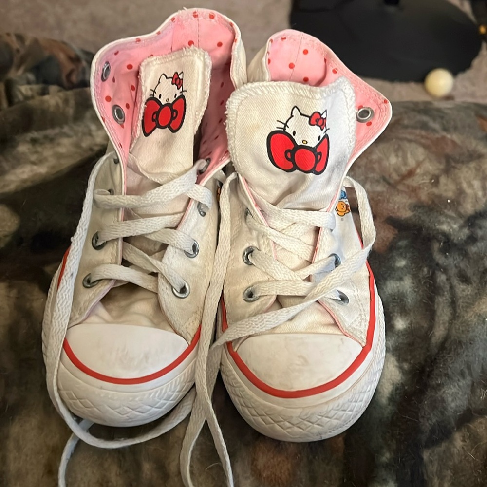 Hello kitty converse
